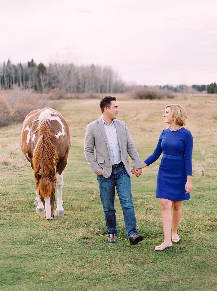 Calgary Wedding Photographers | Priddis Engagement Session | Justine Milton Photography | Horses