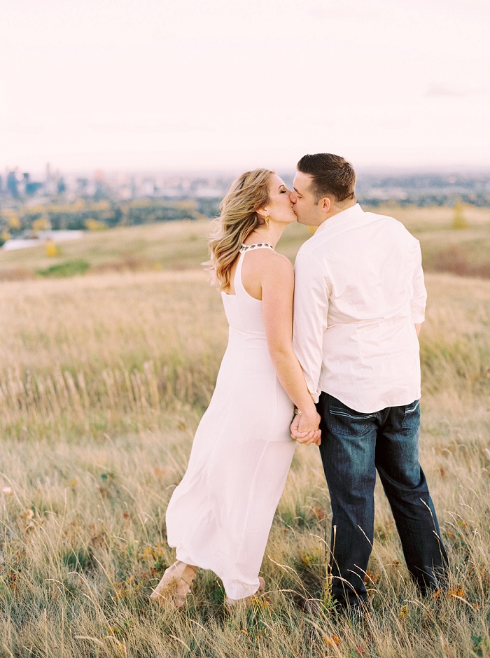 Nose Hill Park Engagement Session | Calgary Wedding Photographers | Justine Milton Photography