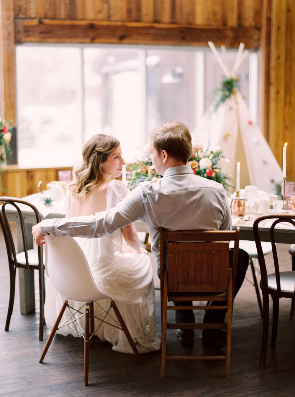 Calgary Zoo | Bohemian Wedding Style | Shannon Valente Weddings | Life Set Sail | Calgary Wedding Photographers