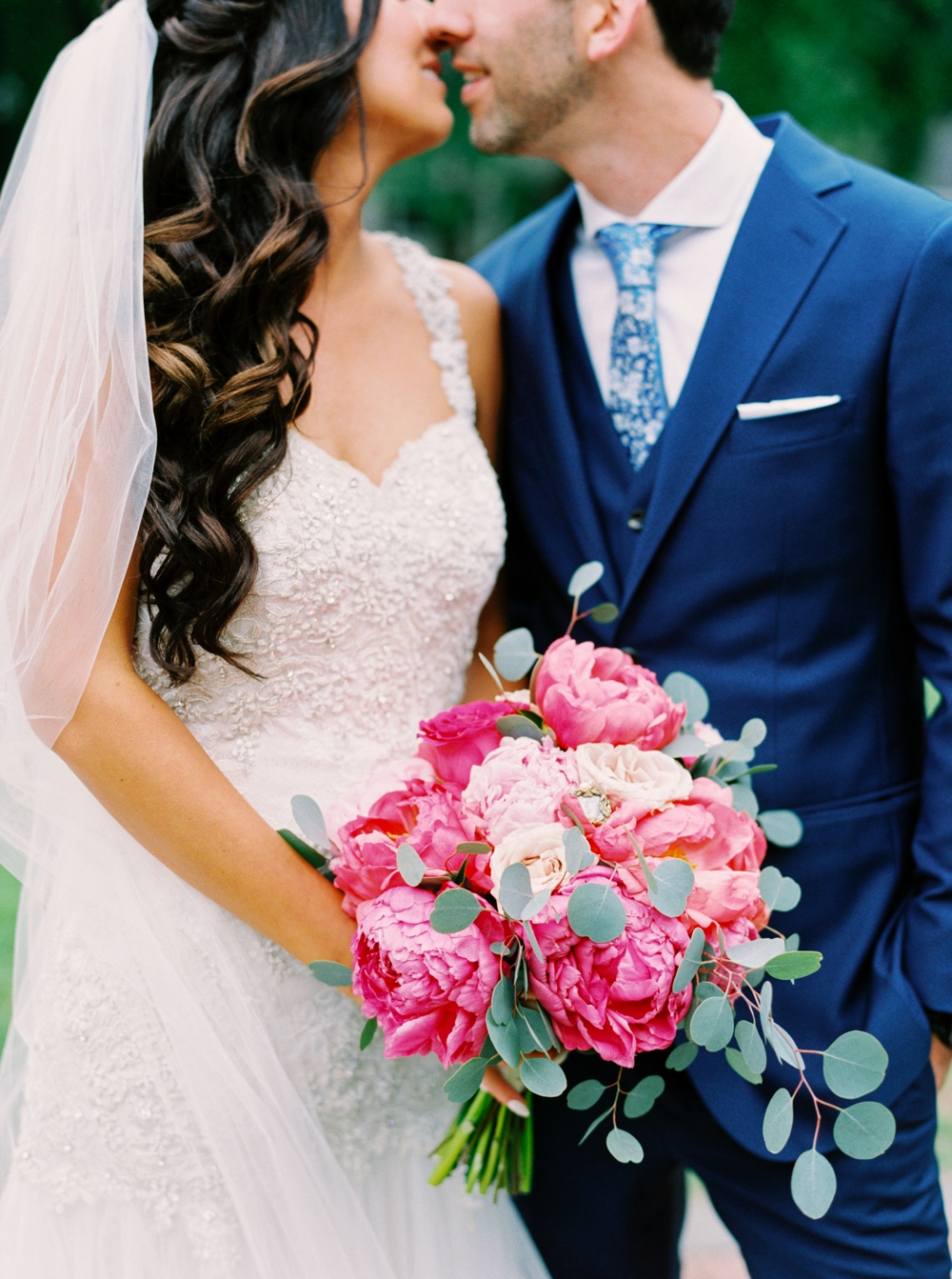 Calgary Wedding Photographers | Edmonton Wedding Photography | Millwoods Golf Course Wedding | Coral and Blush Neutral Wedding