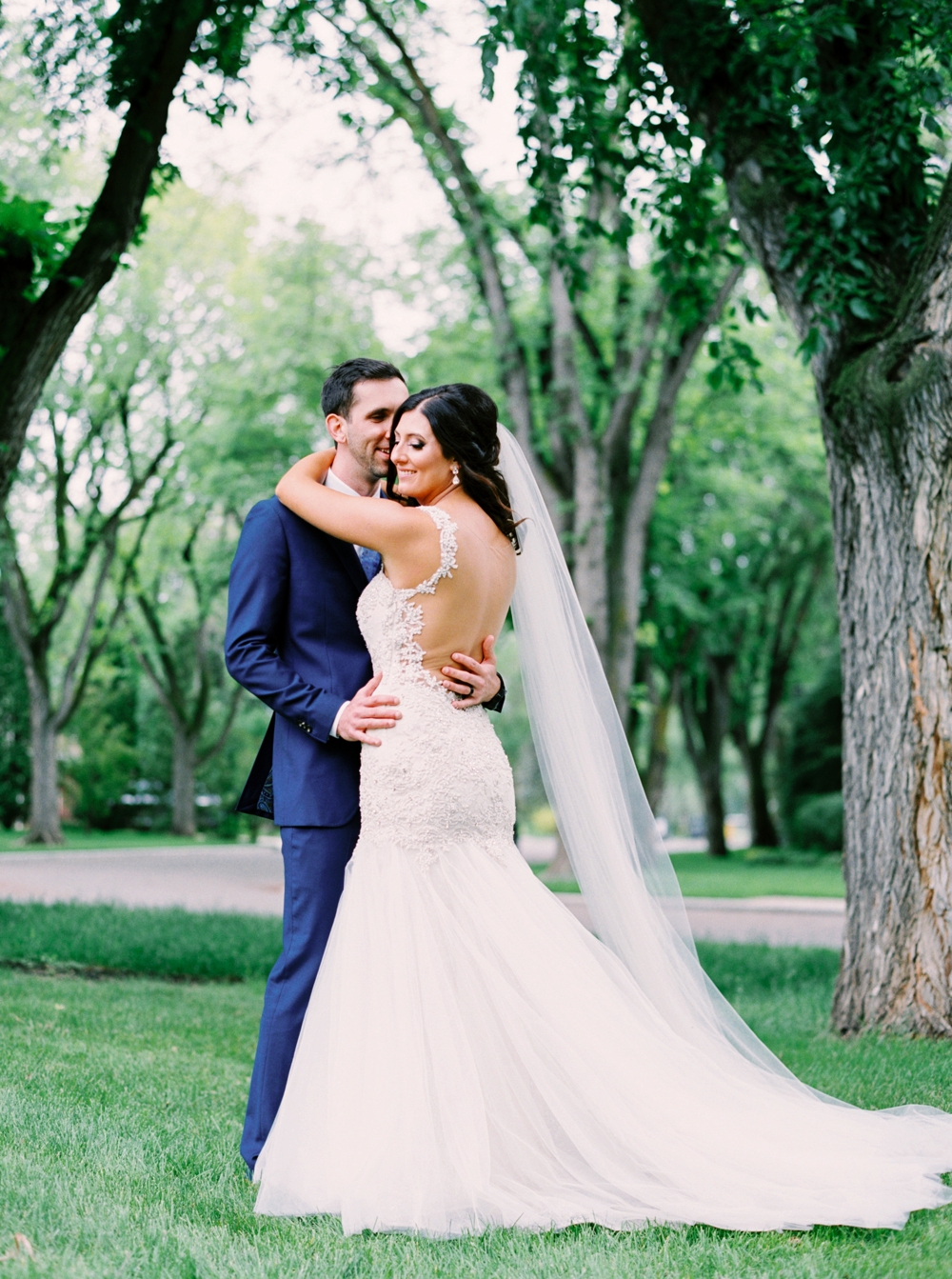 Calgary Wedding Photographers | Edmonton Wedding Photography | Millwoods Golf Course Wedding | Coral and Blush Neutral Wedding