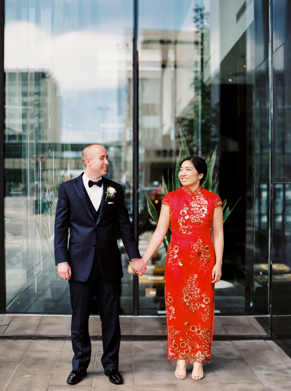 Calgary wedding photographers | chinese wedding | downtown calgary wedding photography | Civic on Third calgary wedding | mariott downtown calgary rooftop wedding
