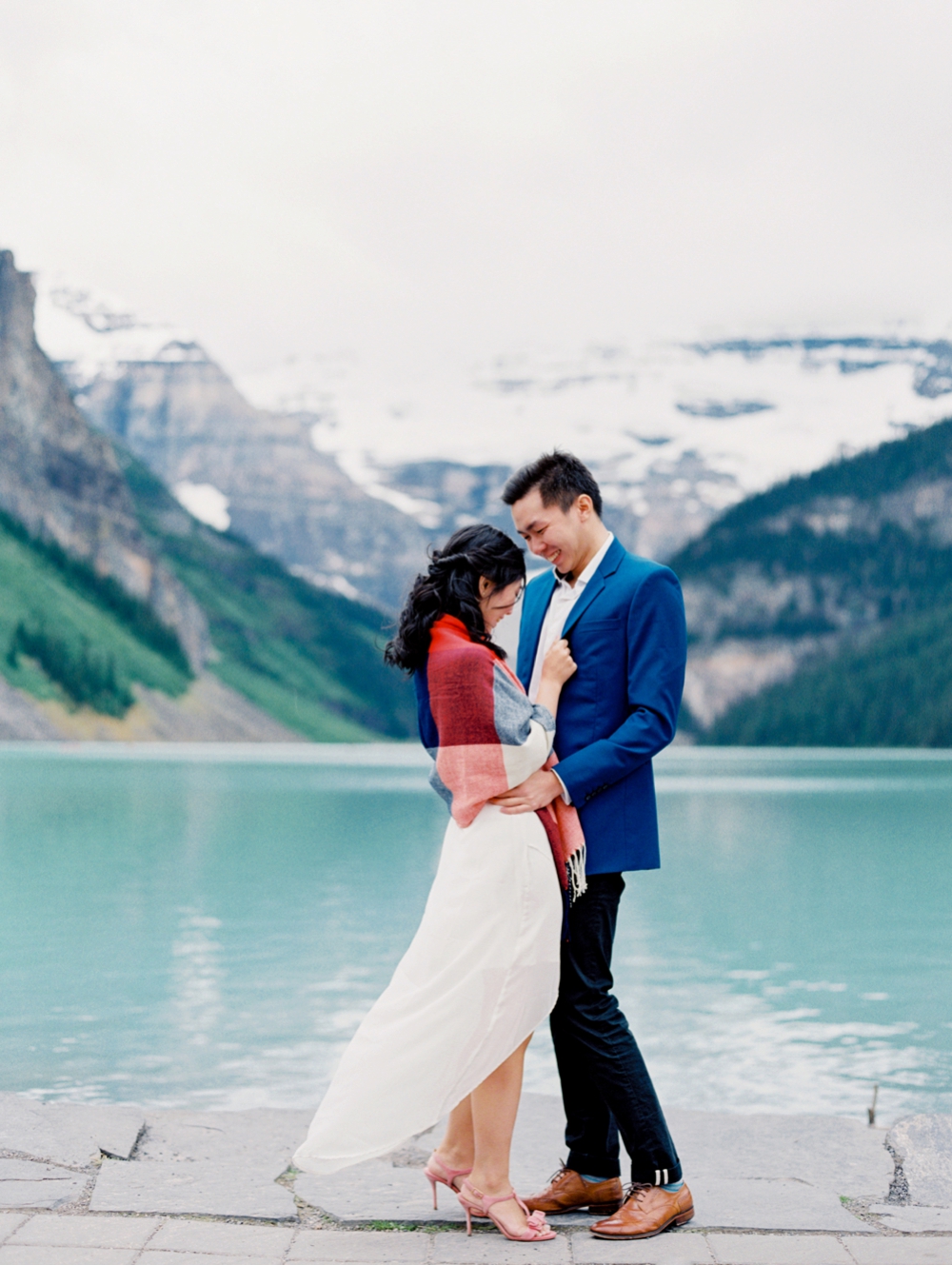 Calgary wedding photographers | Banff engagement photography | Lake Louise engagement session | mountains | rocky mountain wedding | vacation photography