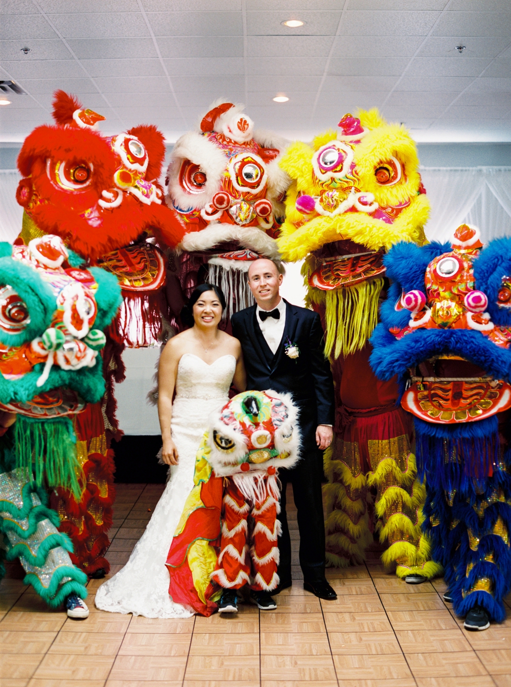 Calgary wedding photographers | chinese wedding | downtown calgary wedding photography | Civic on Third calgary wedding | mariott downtown calgary rooftop wedding