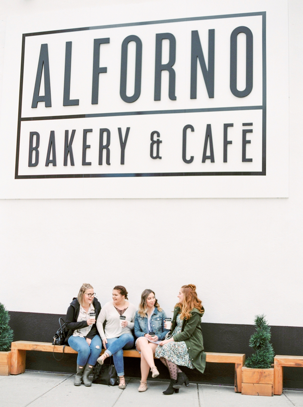 Canadian Fashion Bloggers | Alforno Cafe | Calgary Wedding Photographer