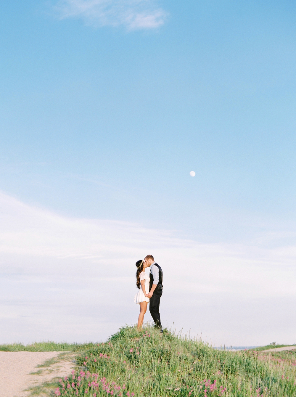 Calgary wedding photographers | calgary engagement photography | destination fine art film wedding photographer