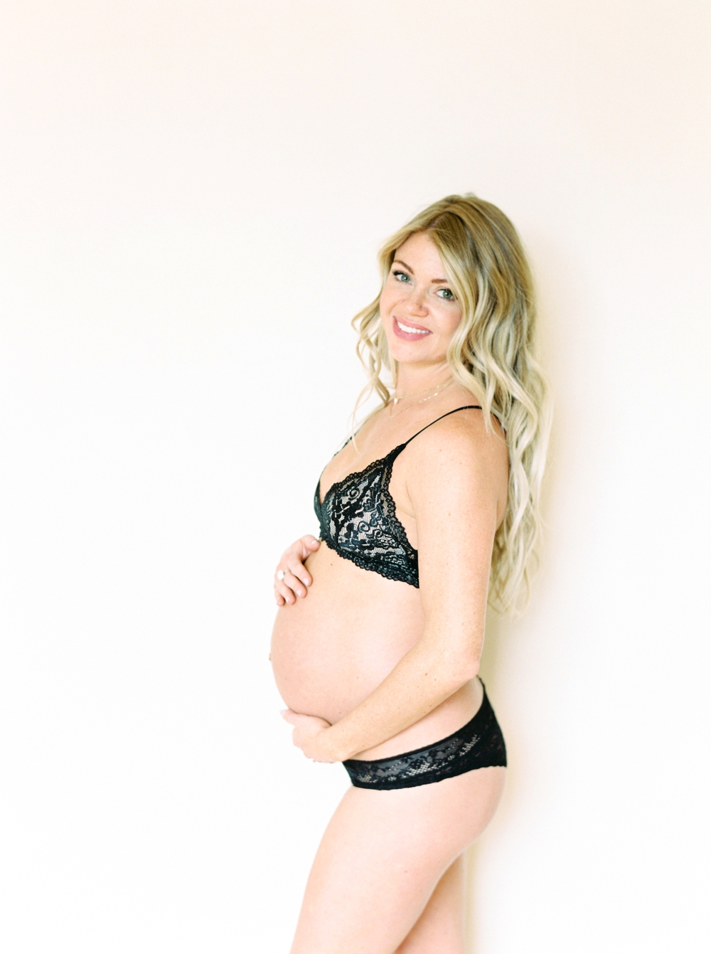 Calgary maternity photographers | calgary wedding photography | family photographer | fine art film Justine Milton Photography