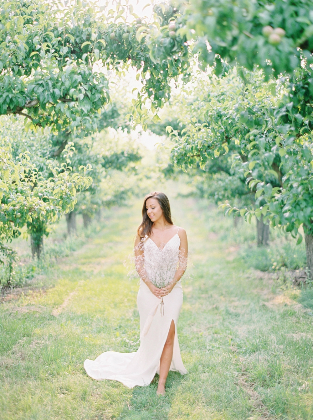 pear orchard bridal session | Kelowna wedding photographer | okanagan wedding photographer | fine art film photography Justine Milton