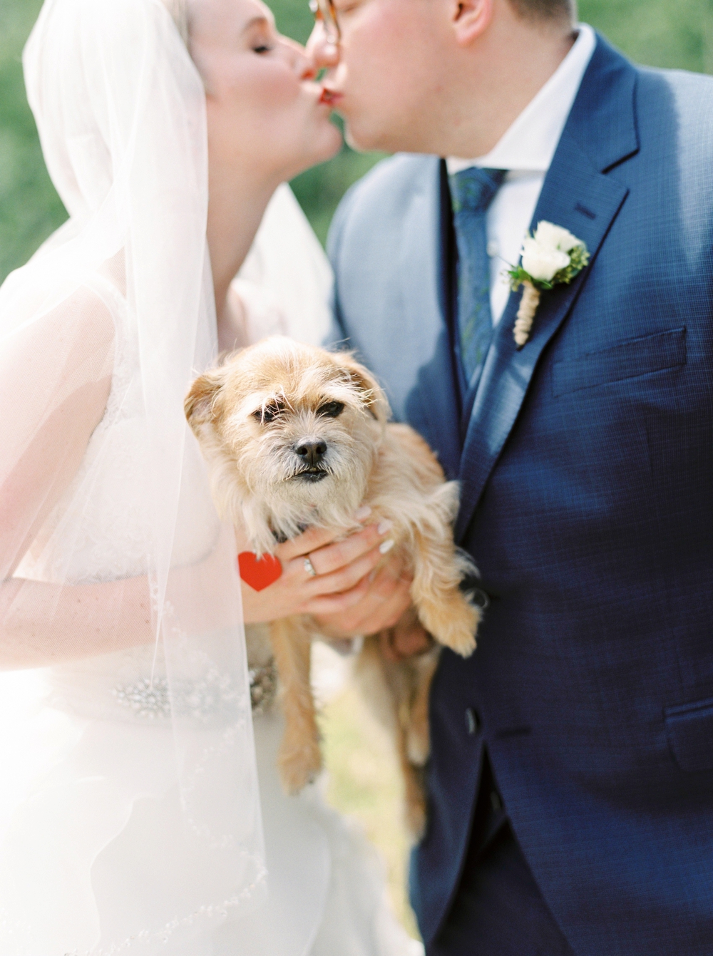Calgary wedding photographers | The lake house wedding | Family formals | Justine Milton Photography