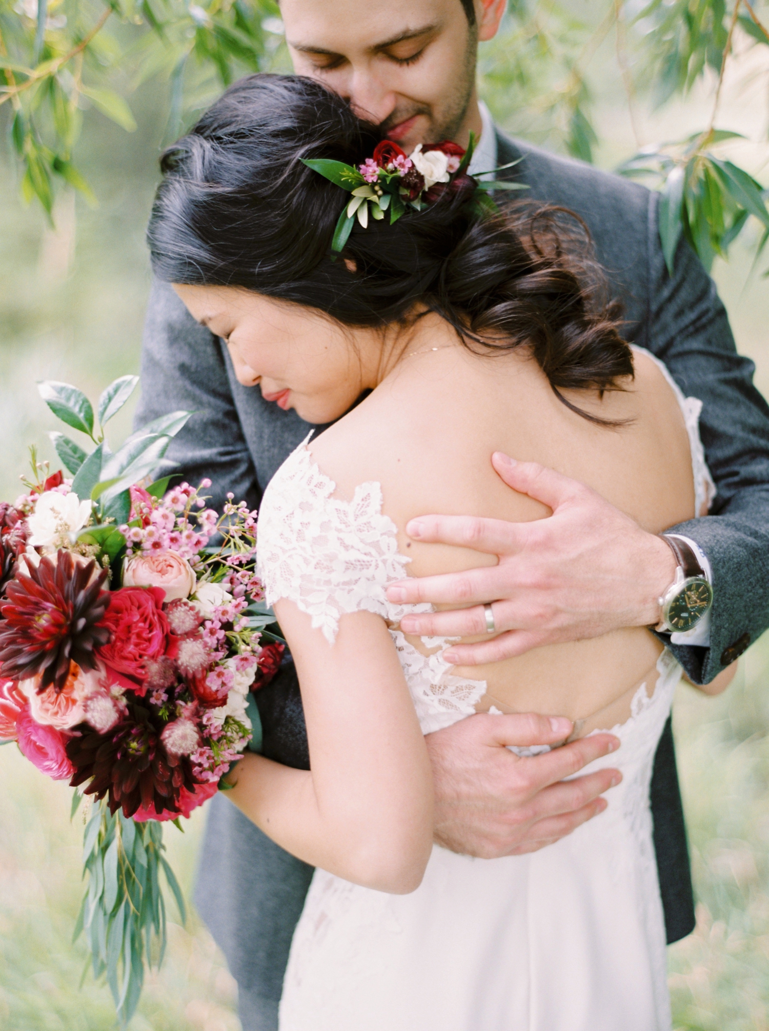 Calgary wedding photographer | fine art film photography | Calgary Wedding Photographers | Justine Milton Photography | workshop wedding | bride hairstyle | bouquet
