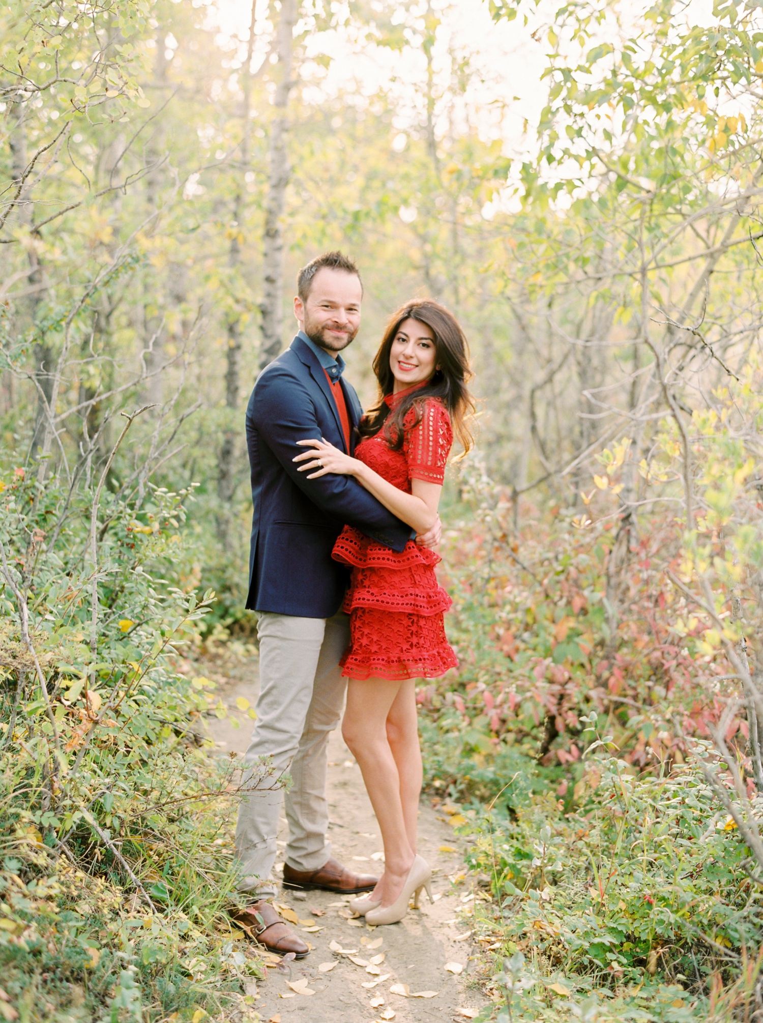 Calgary wedding photographers | fine art film | Justine Milton Photography | calgary engagement | engagement photos | red dress | couples portraits | fall engagement