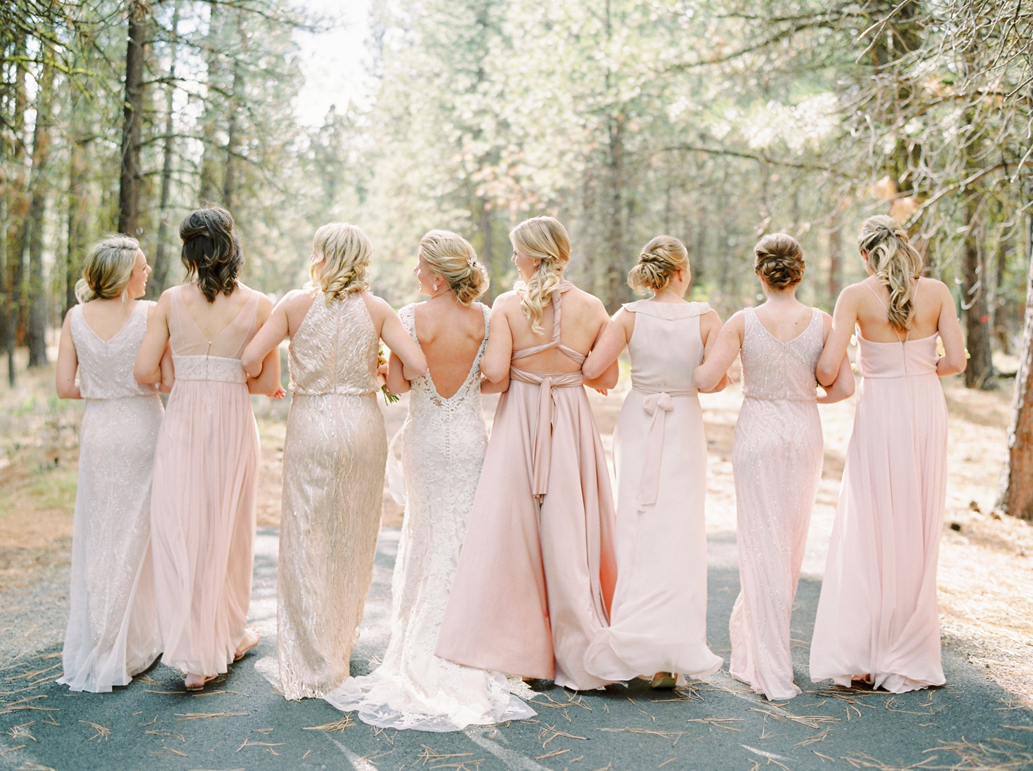 Calgary wedding photographers | oregon wedding photographers | fine art film | Justine Milton Photography | oregon wedding | bridesmaids portraits | pastel bridesmaids dresses
