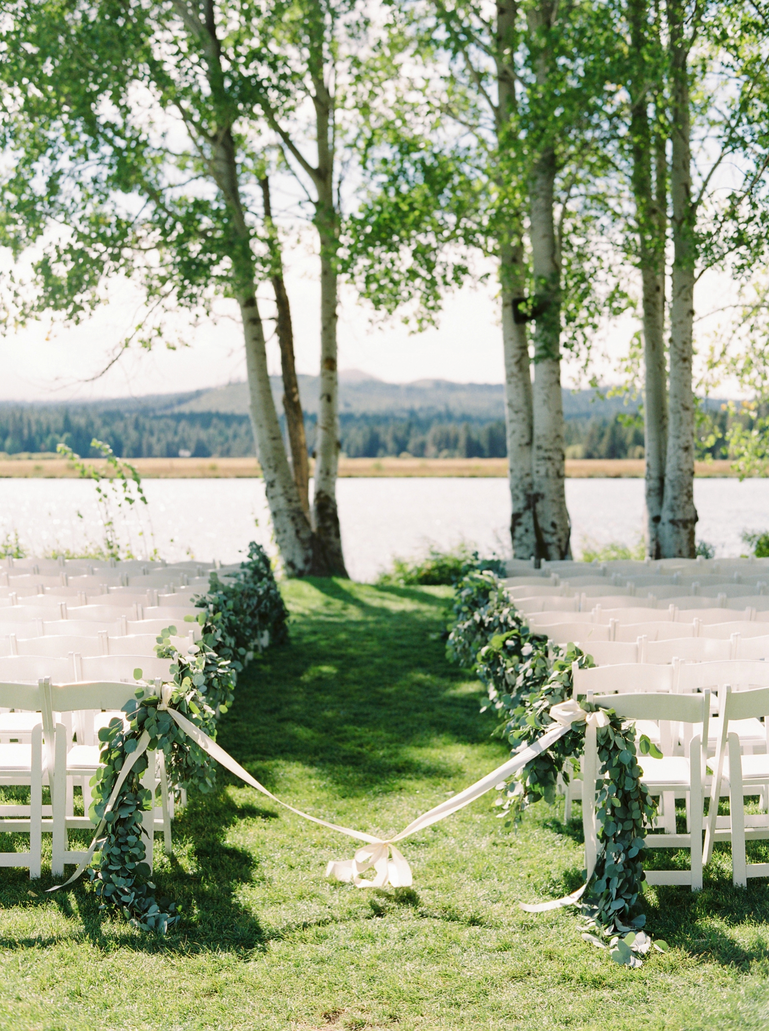 Calgary wedding photographers | oregon wedding photographers | fine art film | Justine Milton Photography | oregon wedding | wedding ceremony