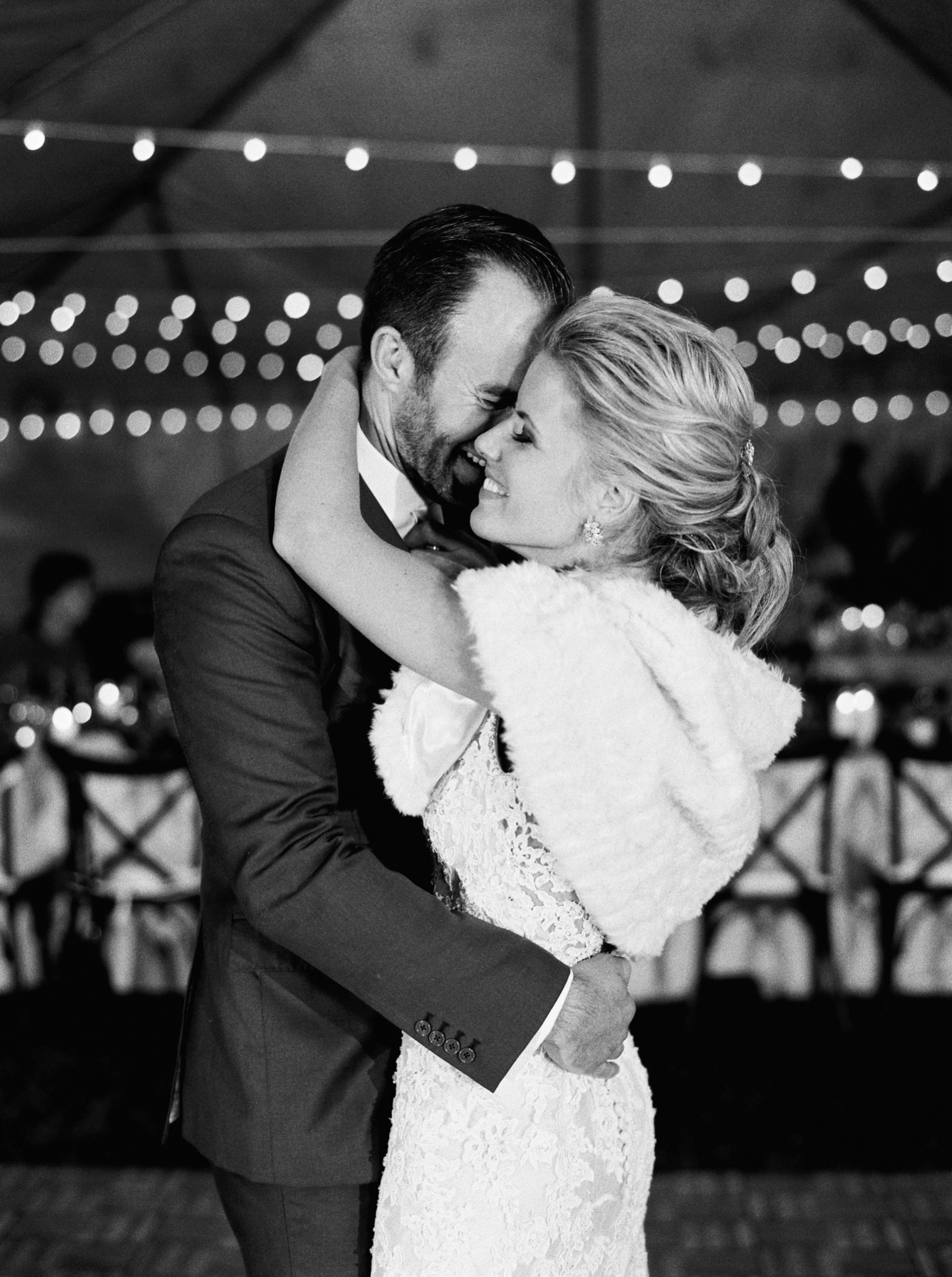 Calgary wedding photographers | oregon wedding photographers | fine art film | Justine Milton Photography | oregon wedding | wedding reception | wedding details | bride and groom | first dance