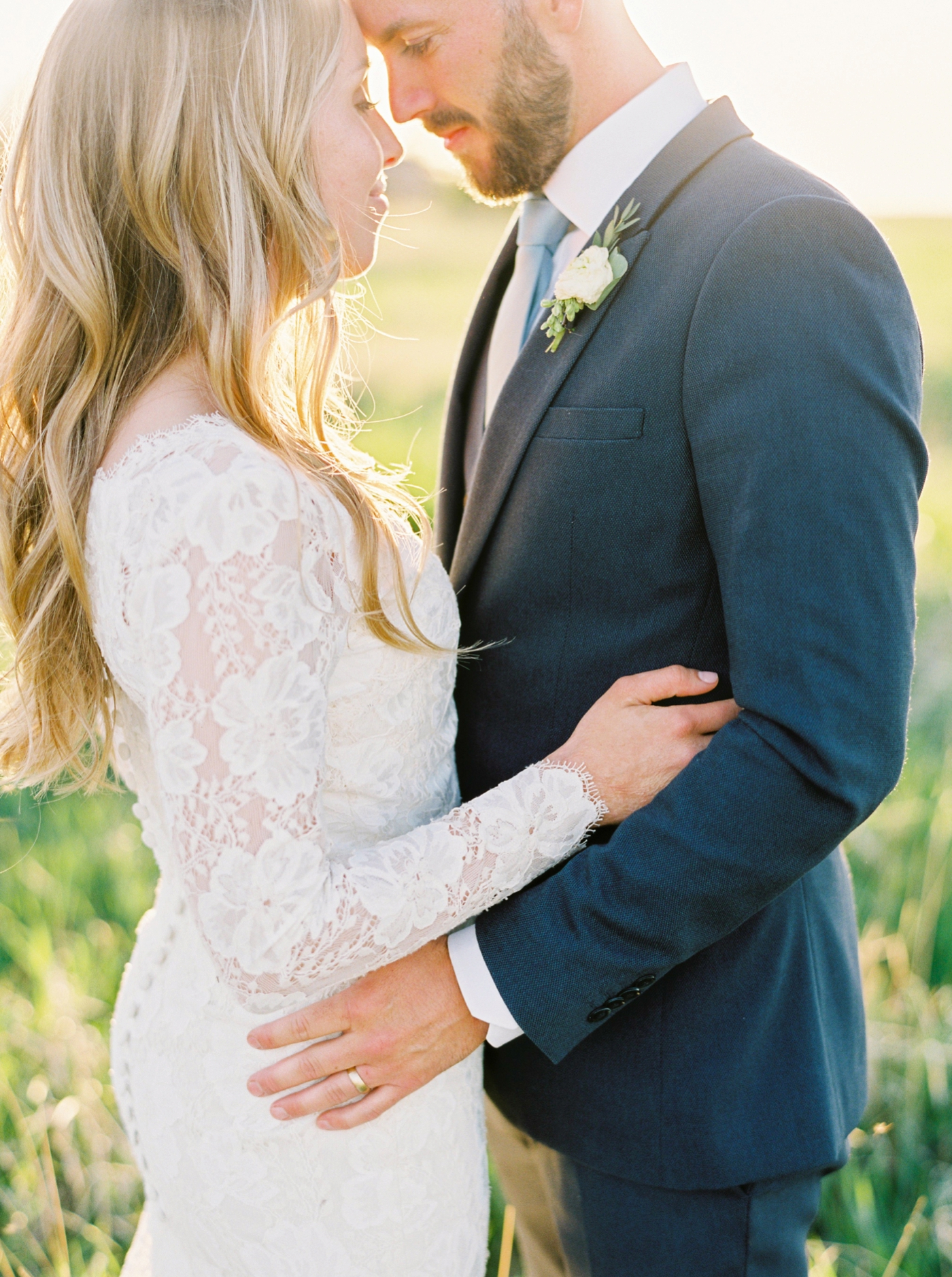 Calgary wedding photographers | The Gathered Farm Wedding | Justine milton fine art film photographer | sunset farm bride and groom portraits