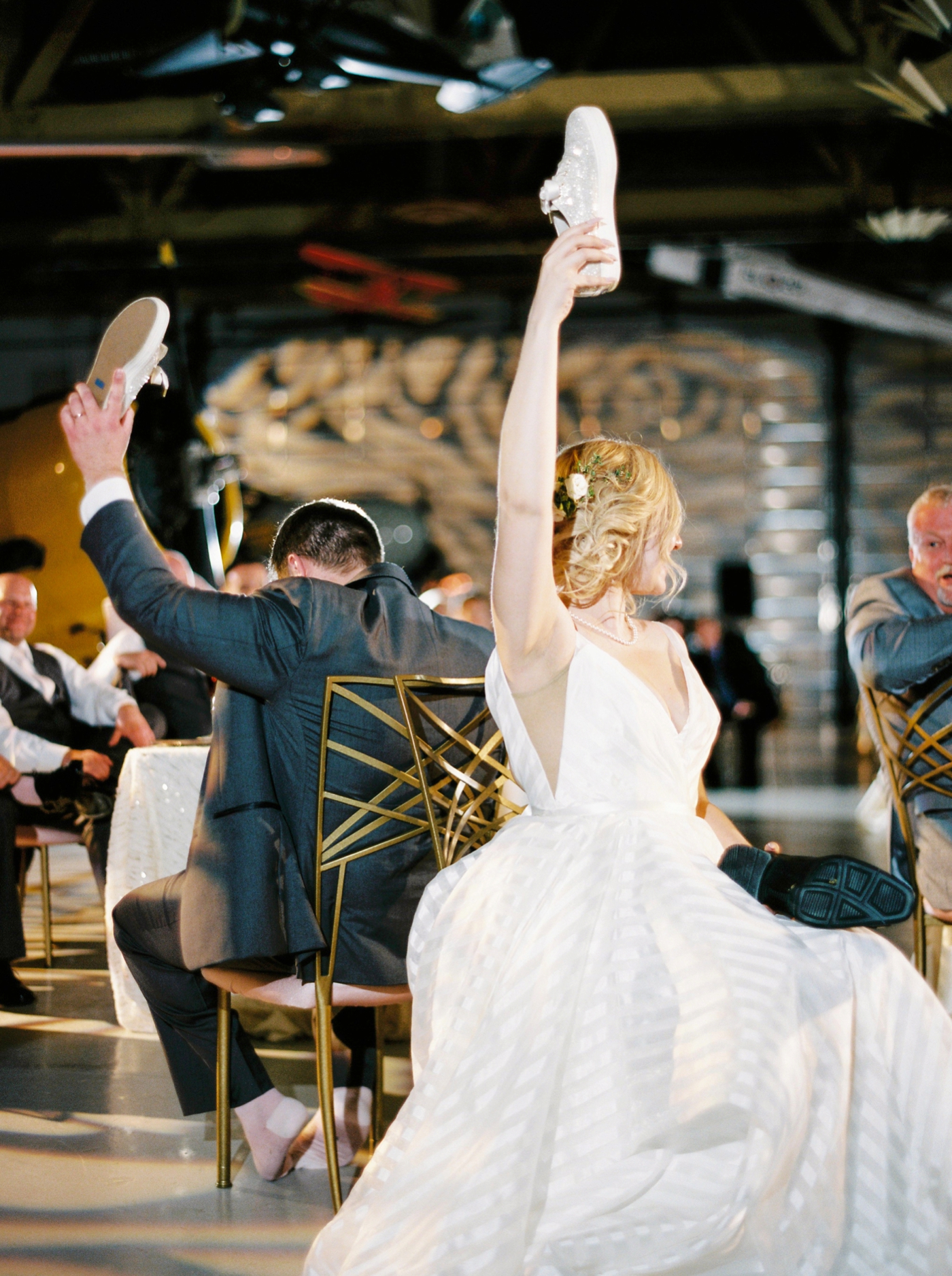 calgary wedding photographers | Ukrainian wedding | justine milton fine art photographer | wedding reception airplane museum candids