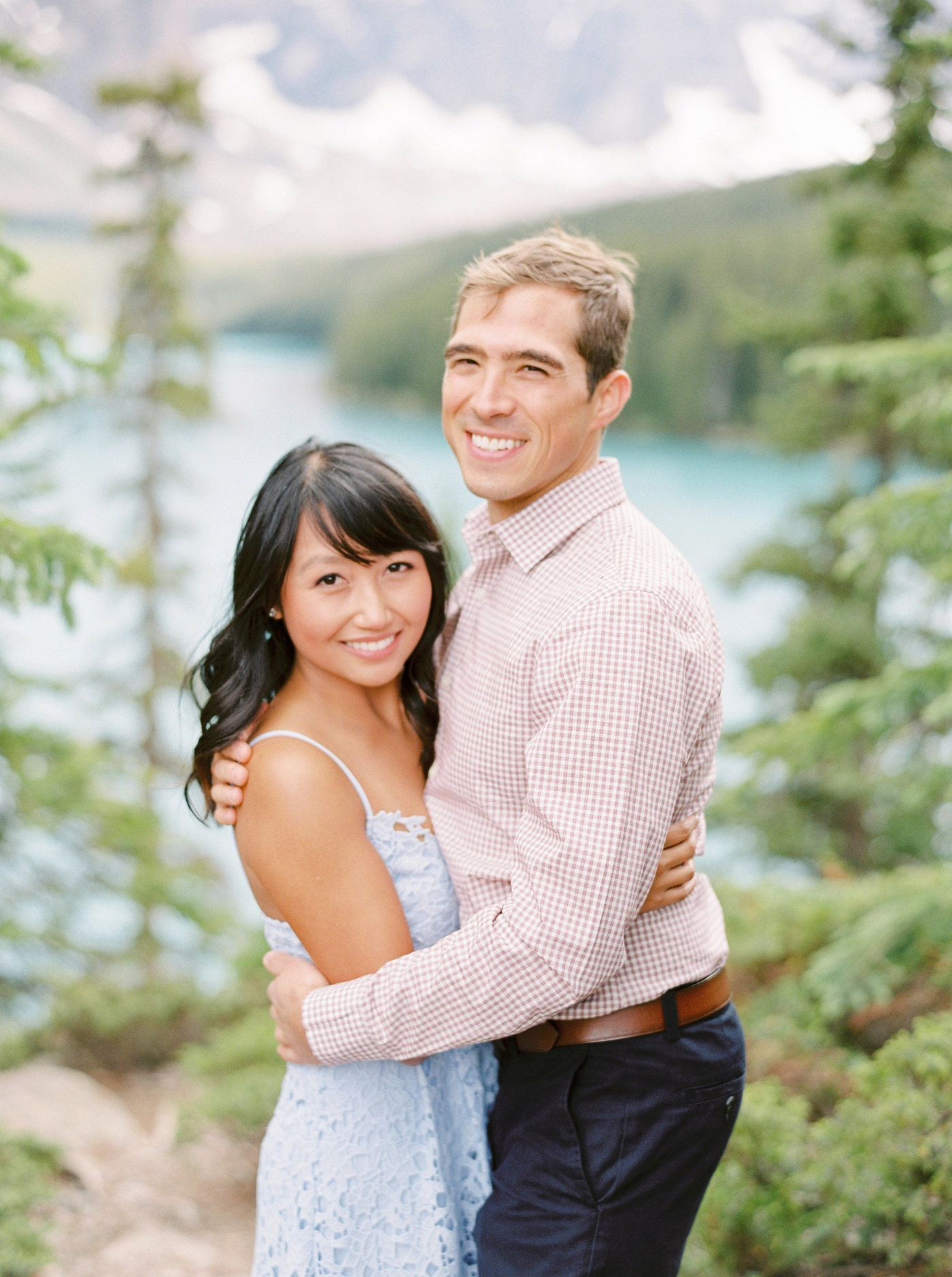 Moraine Lake Engagement Session | Banff wedding photographers | justine milton fine art photography