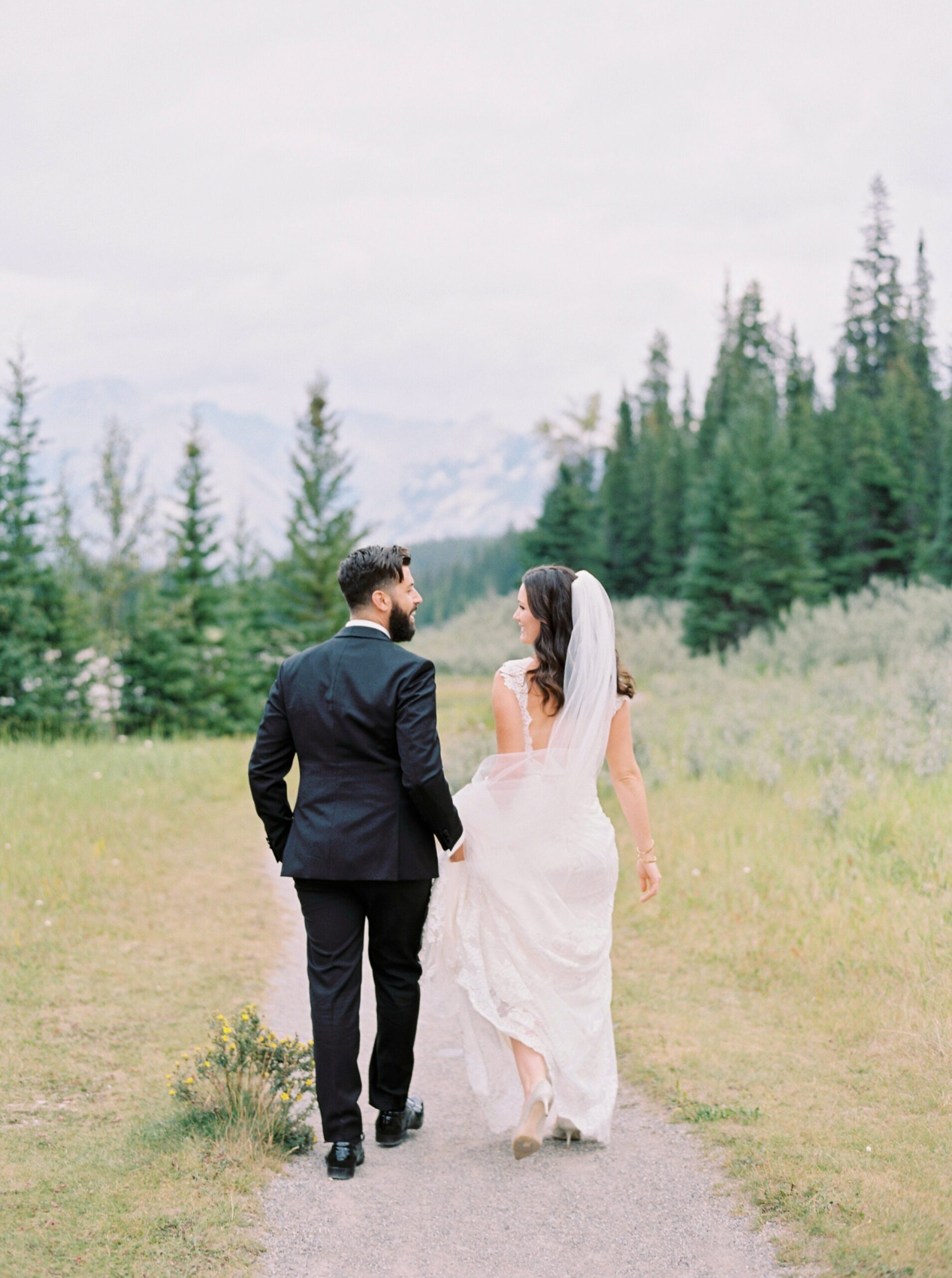 Banff Wedding Photographer_0021.jpg