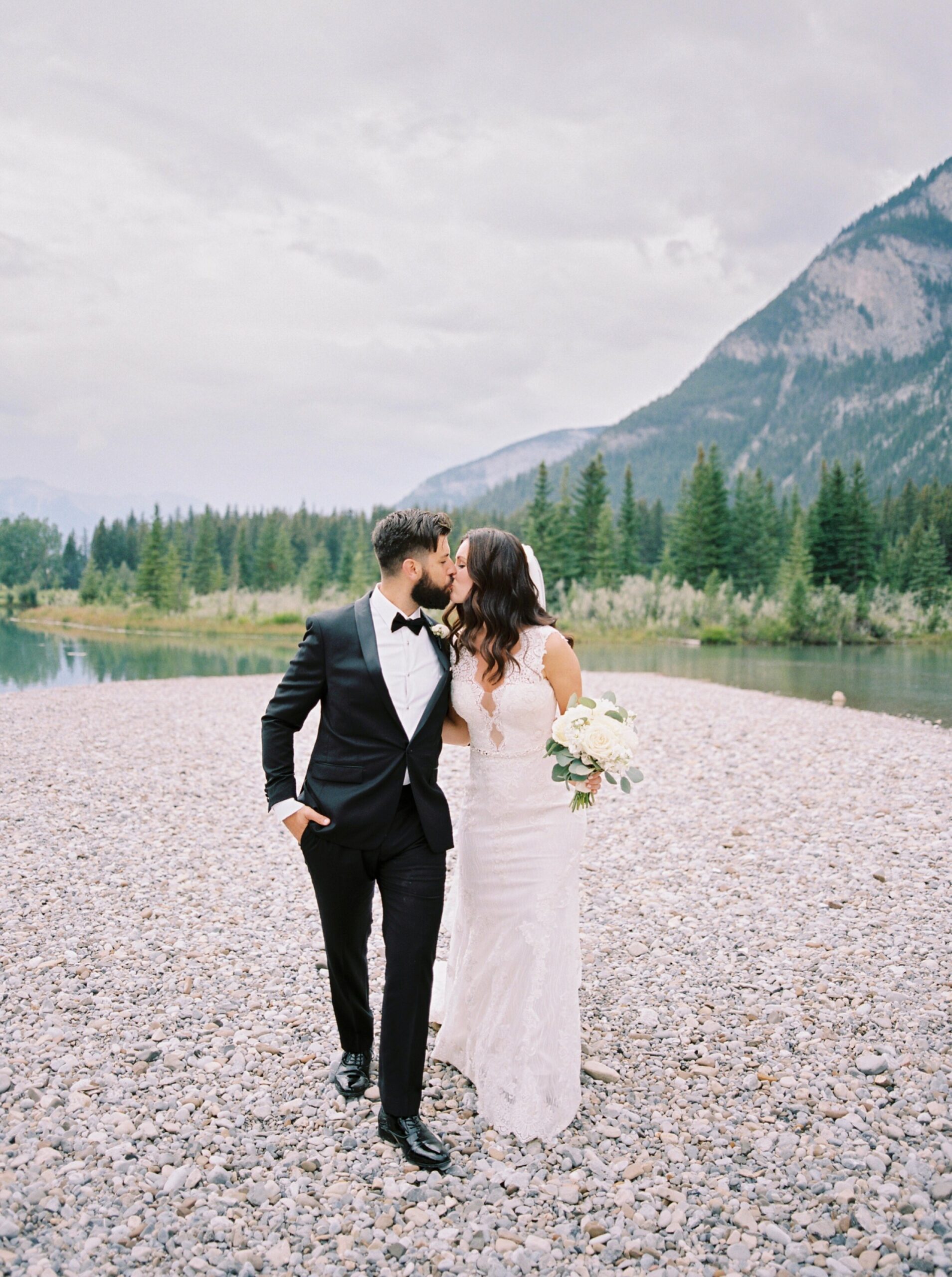 Banff Wedding Photographer_0027.jpg