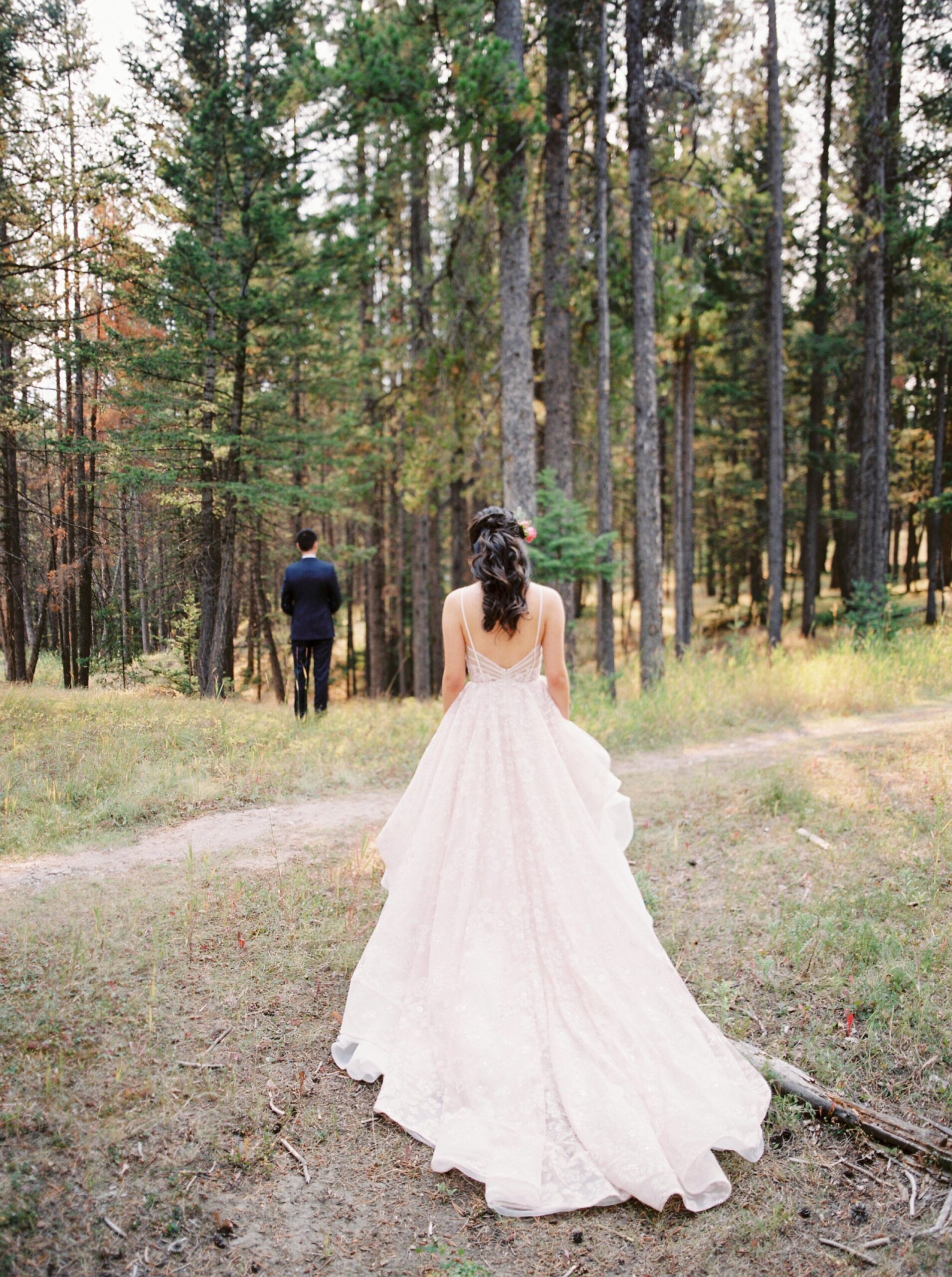  Banff wedding photographer | intimate wedding elopement | first look | Justine milton photography 