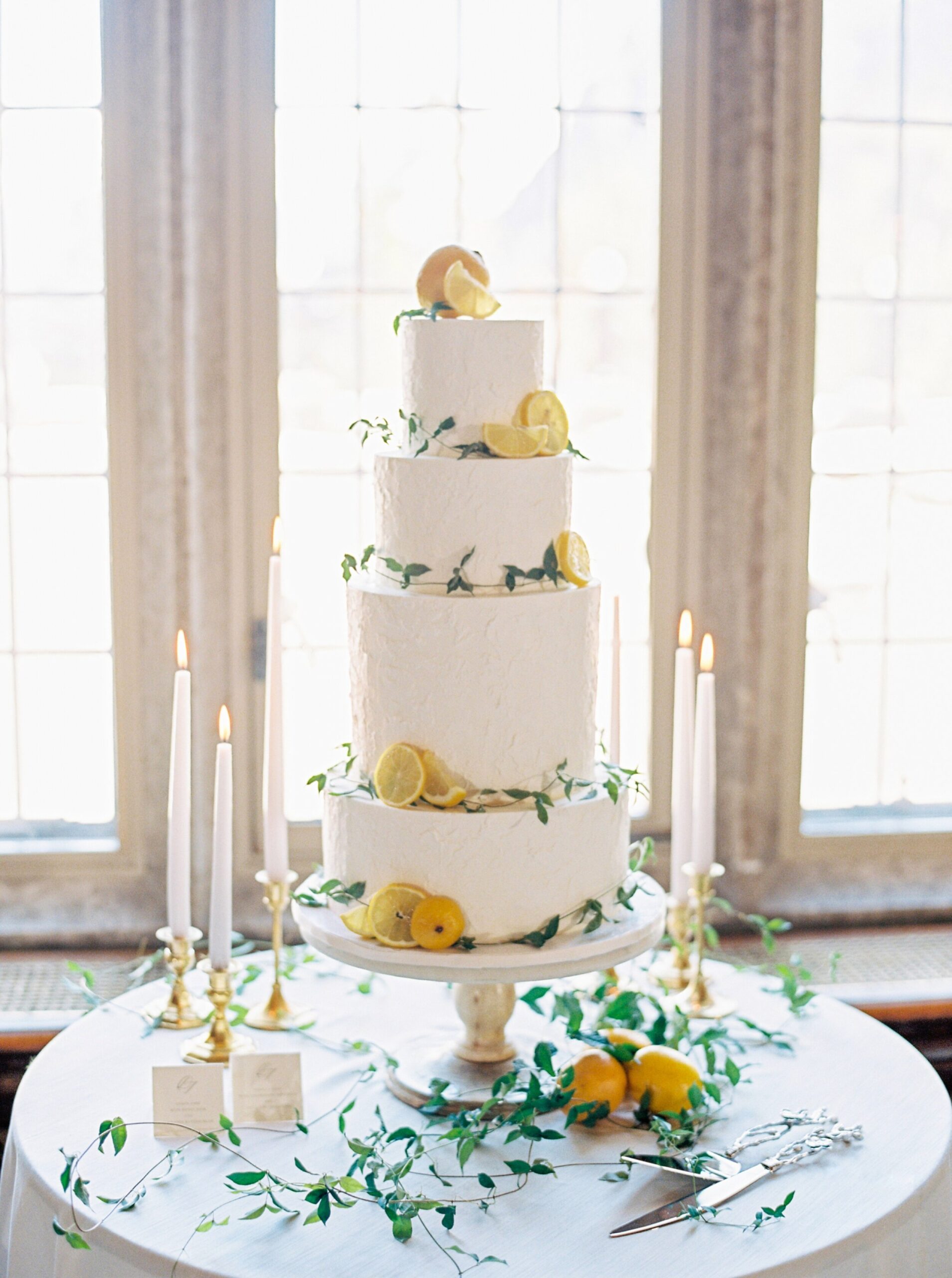  tiered wedding cake | best wedding cakes of all time | Banff Springs Wedding Photographer | Justine Milton fine art film wedding photography | wedding cake lemon 