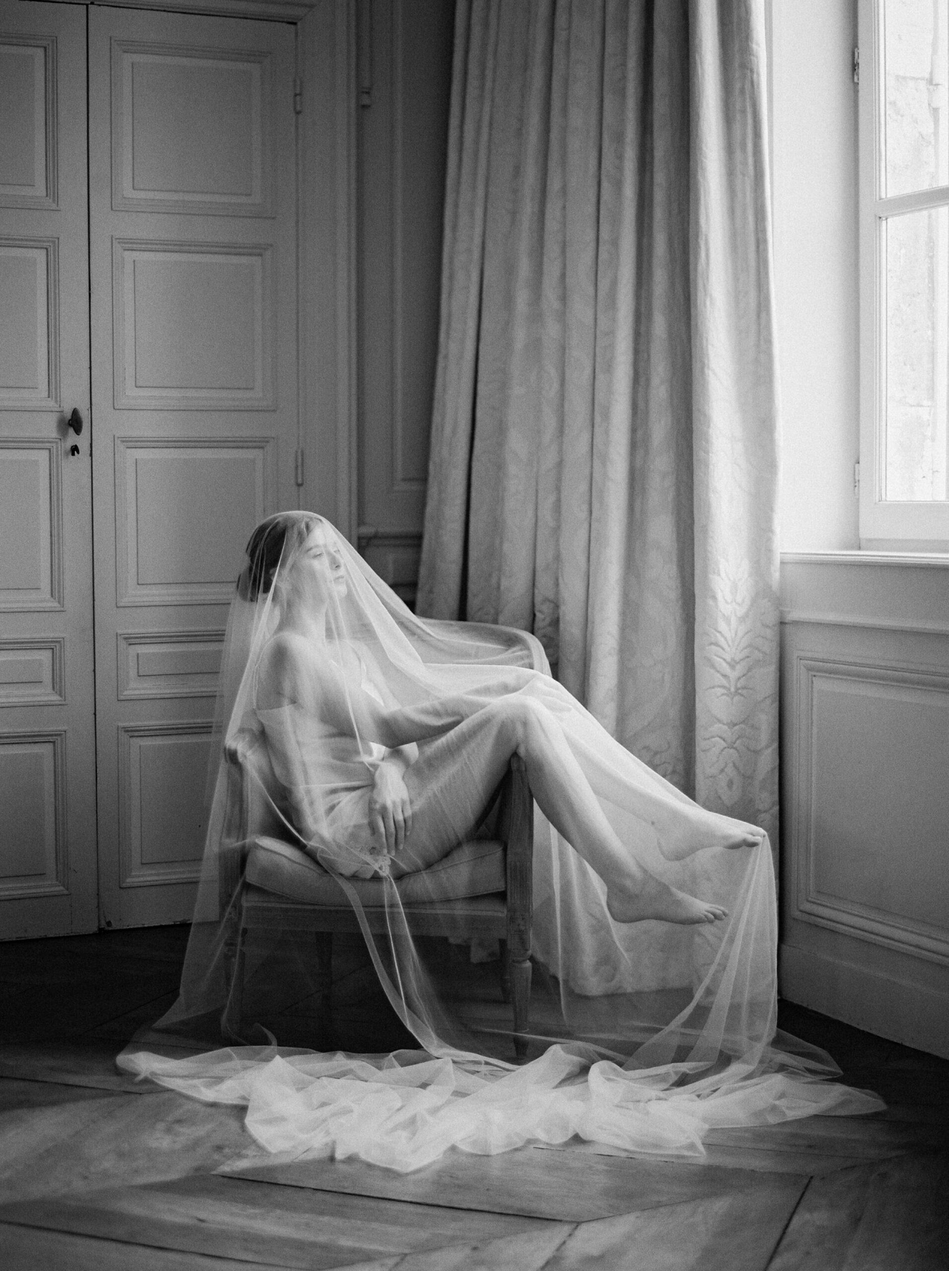  Bridal boudoir shot on film in a french chateau | Paris wedding photographer 