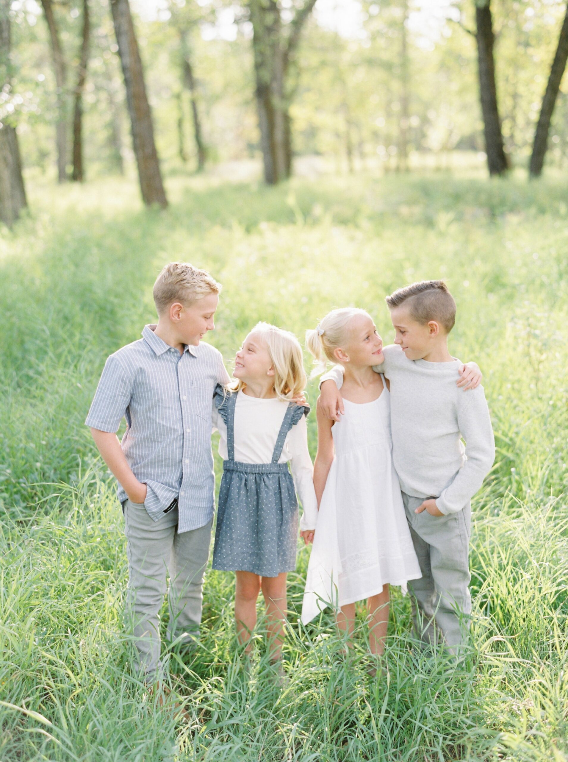 family photo outfit inspiration blues and greys and light neutrals