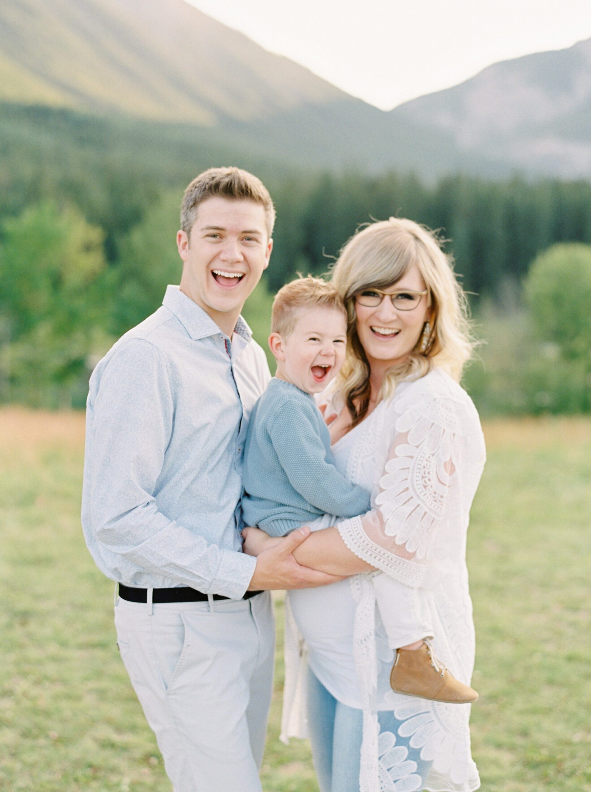 Canmore maternity photographers