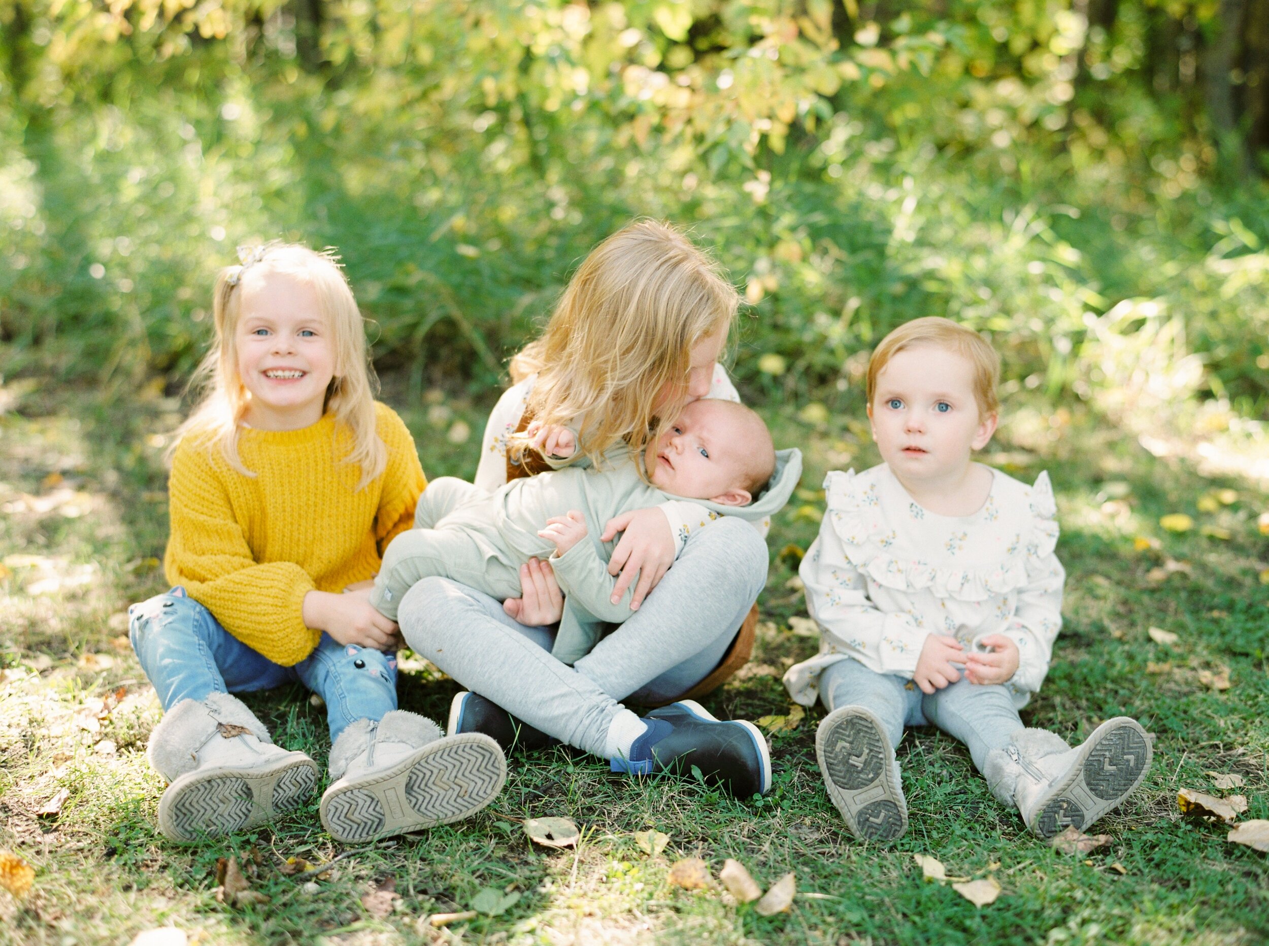 family of 6 photo shoot | Edmonton fall mini session photographer