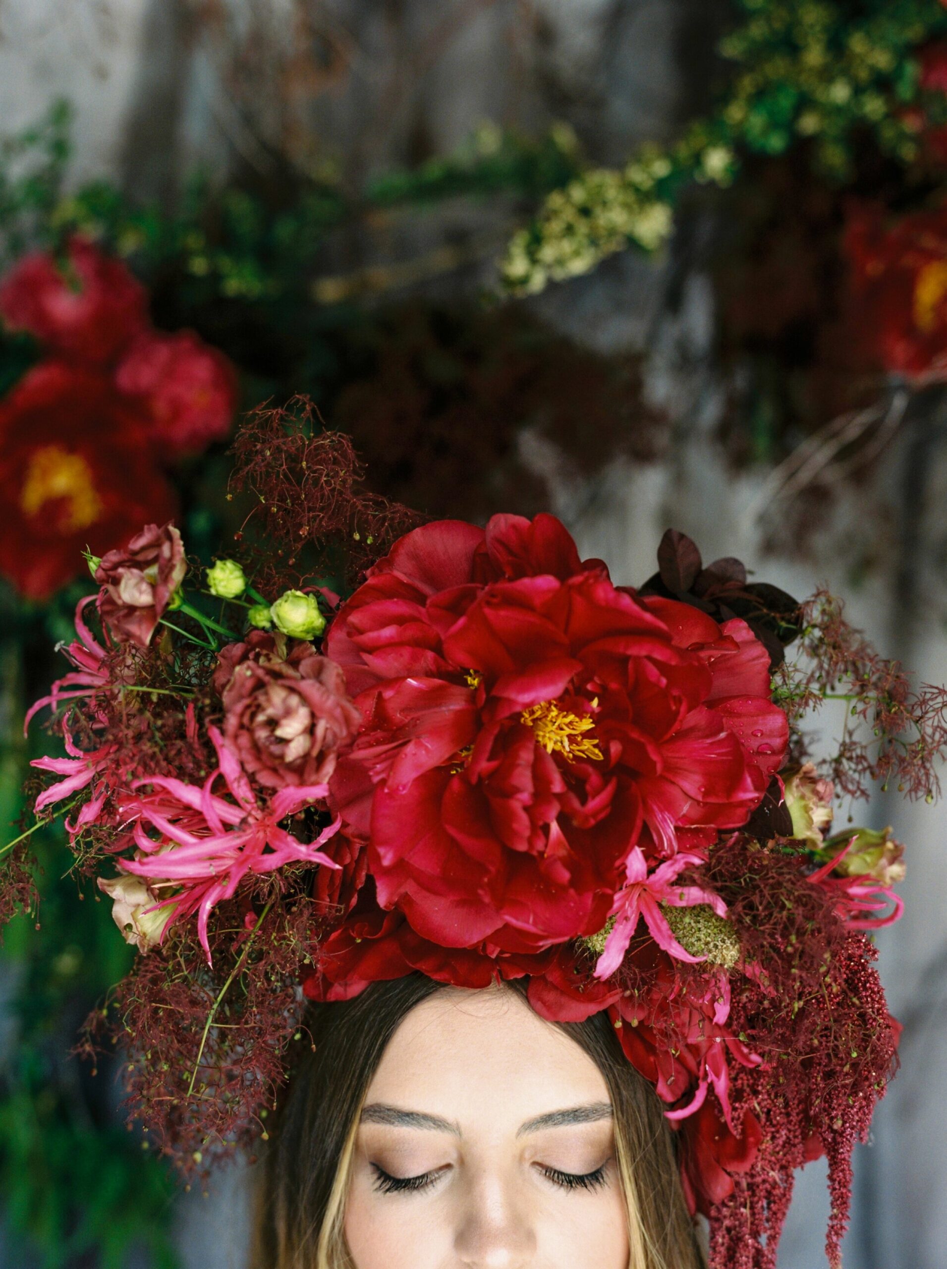  Red floral gucci ashion inspiration | bridal editorial with red peonies 