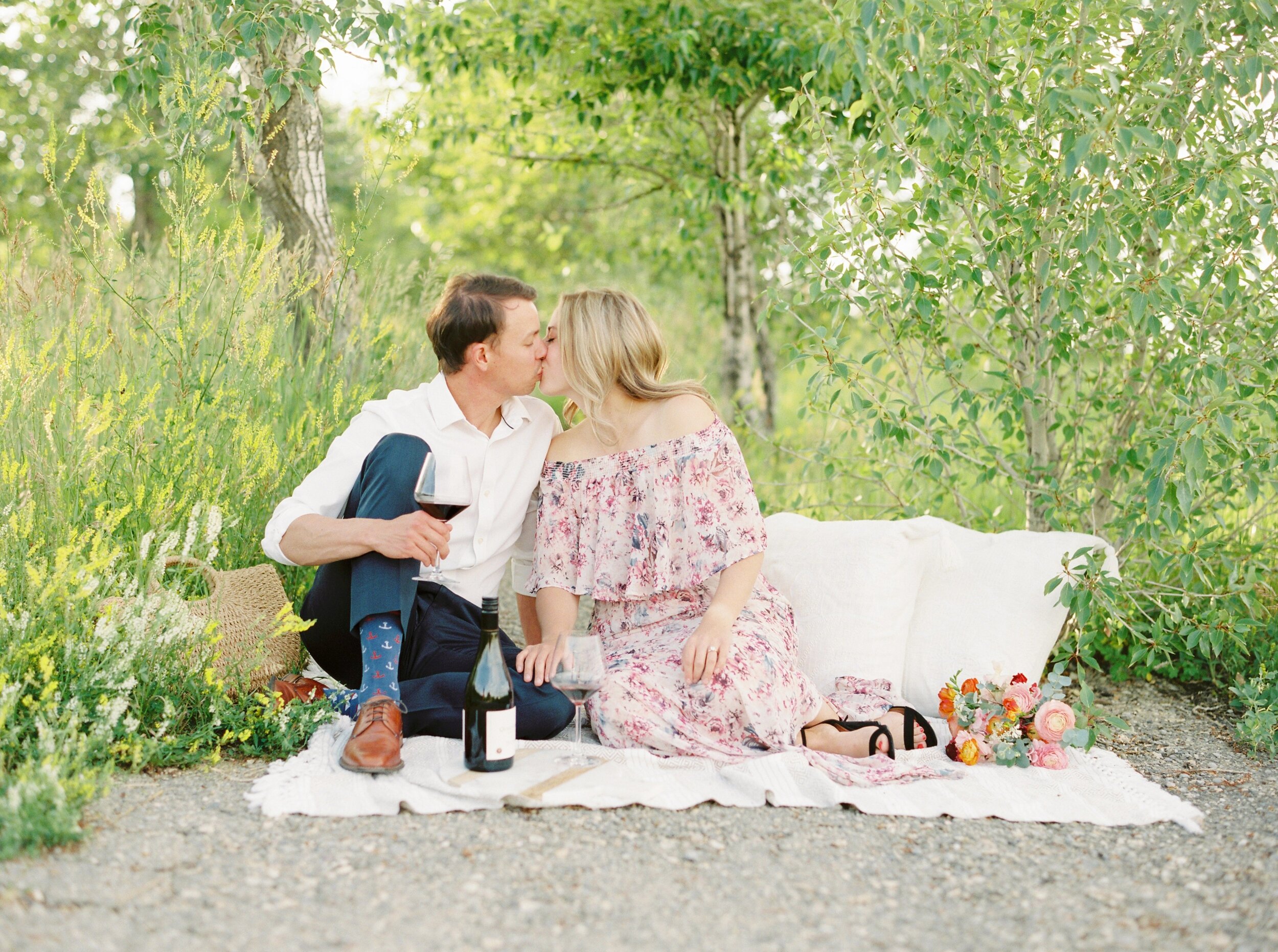  picnic with wine engagement session | nose hill park calgary summer engagement session | calgary fine art film wedding & engagement photographer justine milton 