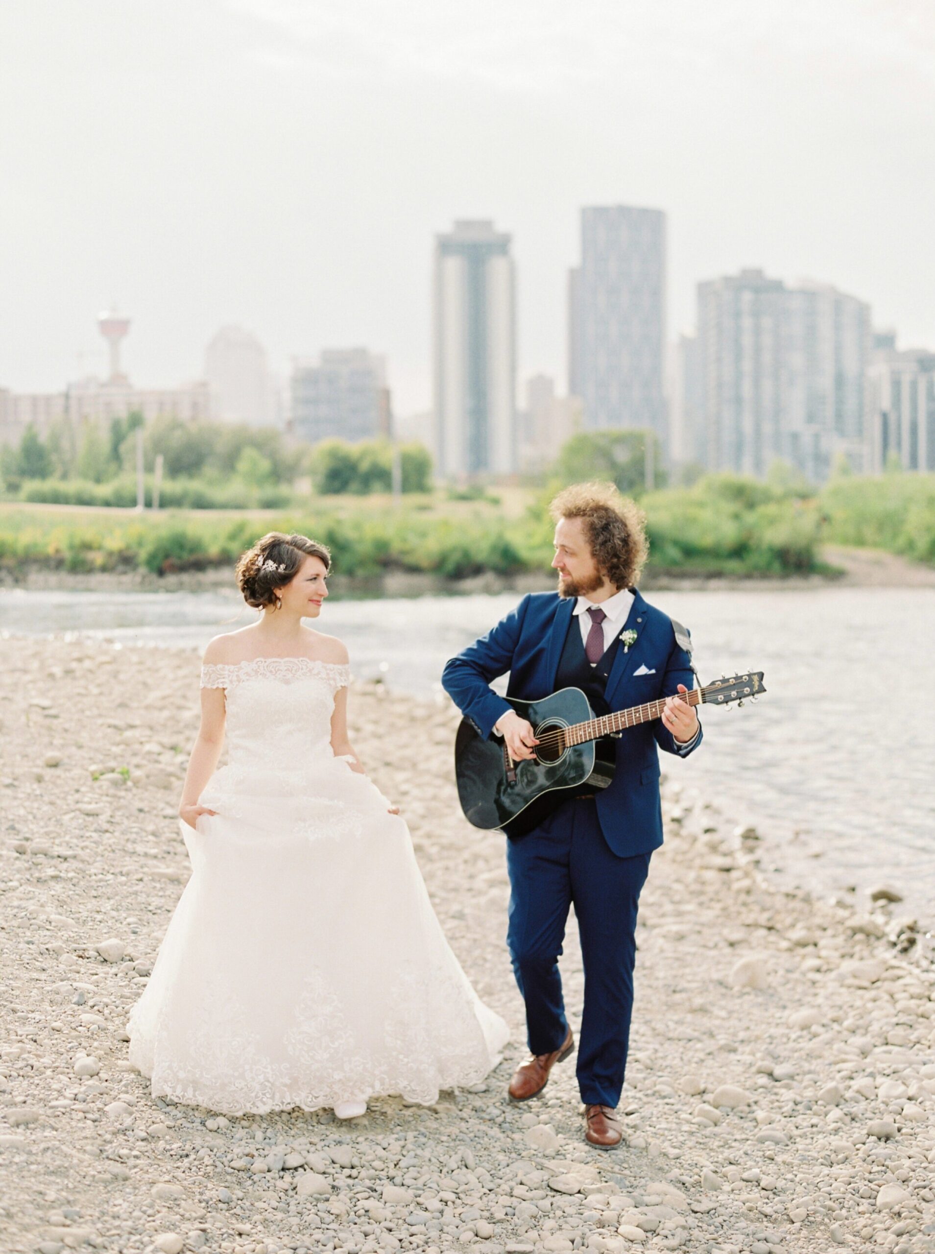  Deane House Calgary wedding photographers | Micro wedding | small covid wedding | couples portraits on the beach 