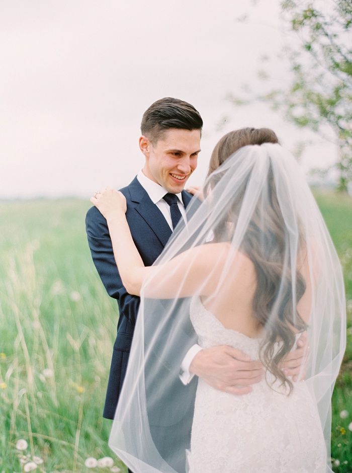 Wedding at The Lake House on Lake Bonavista | Calgary Wedding Photographer | Milton Photography